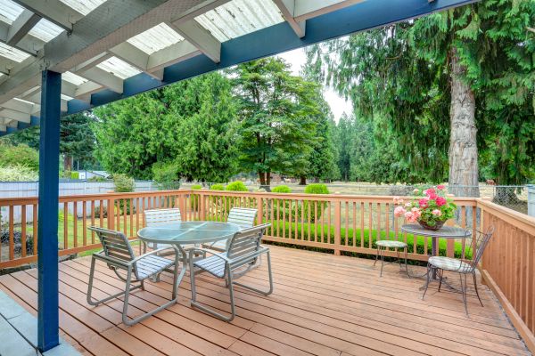 Deck Carpentry Service in Murfreesboro